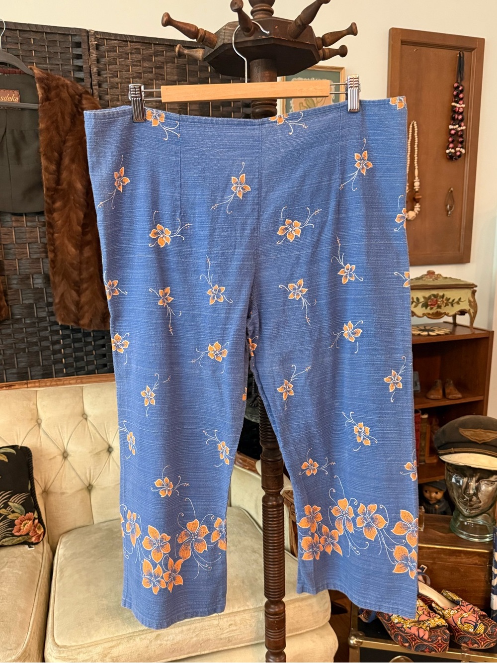 ๐บ Vintage KUN Batik Blue Floral Cropped Pants Pull-On Tie Waist - Picture 6 of 7